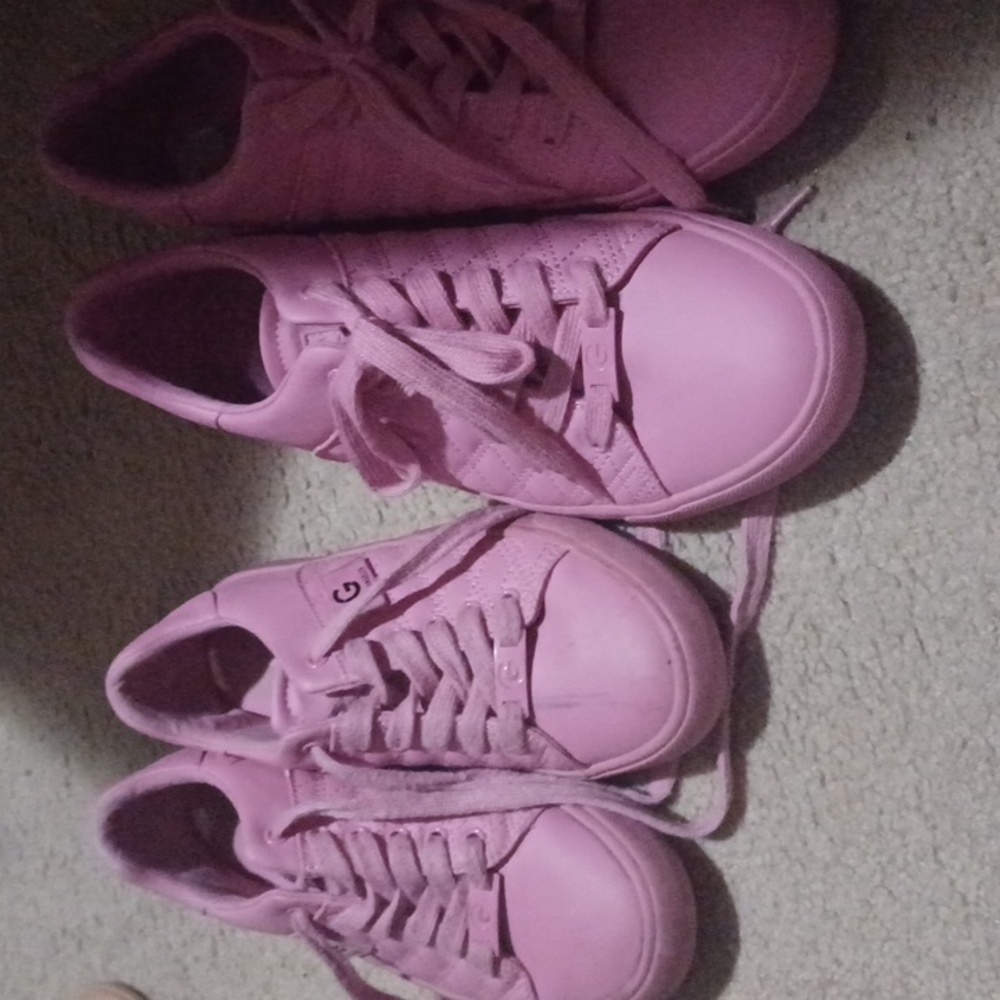 G Los Angeles pink sneakers (2 for 1) 1 women sz 11M and 1 girls sz 5m.